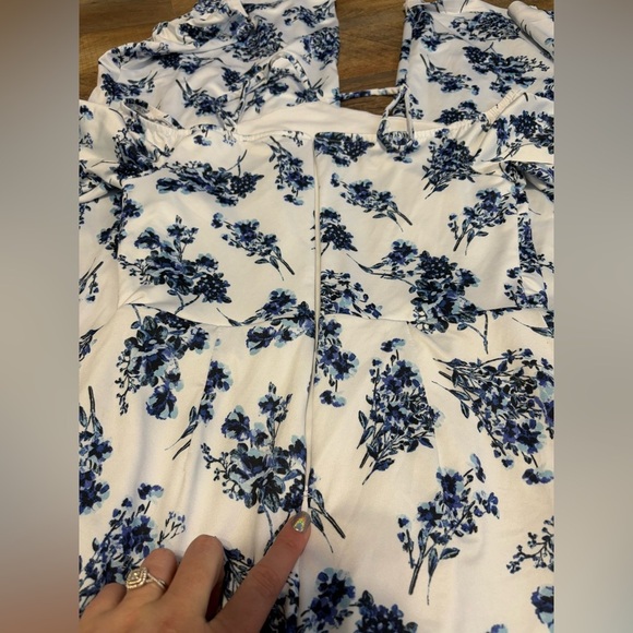 Venus Floral Off-Shoulder Jumpsuit - Picture 10 of 14